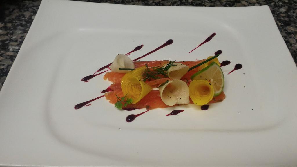 Logis Hotel Restaurant Des Chateaux Азе-ле-Ридо Экстерьер фото
